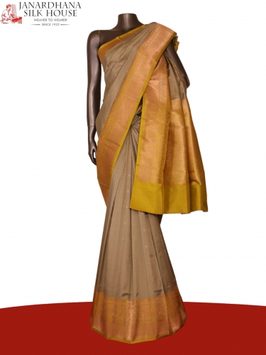 Contrast Classic Wedding Banarasi Silk Saree